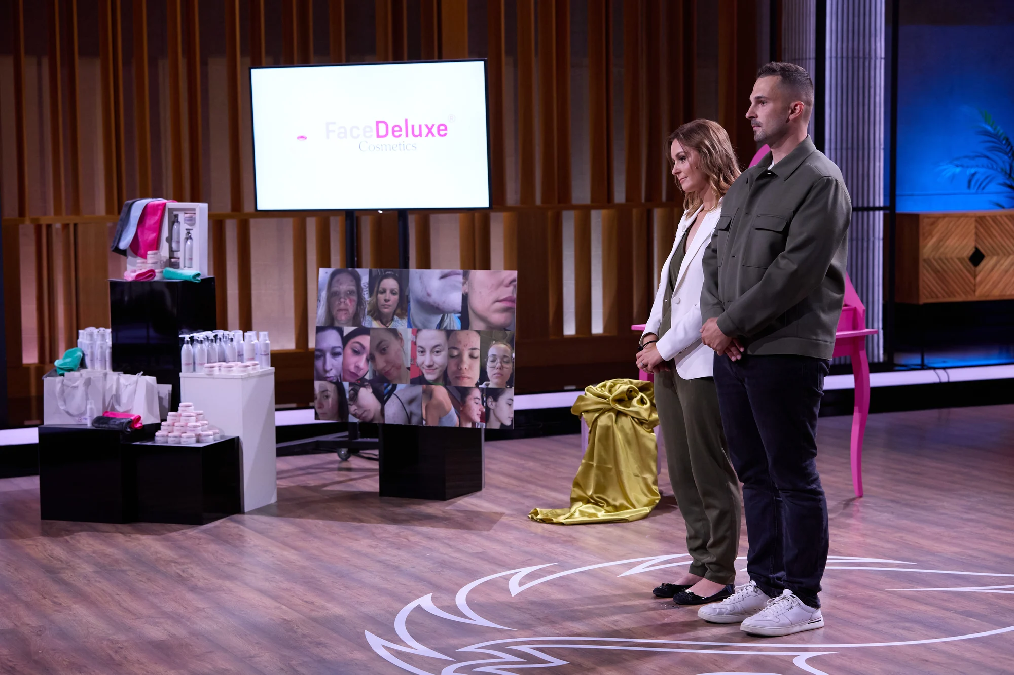 Veronika a Honza s produkty FaceDeluxe před investory v Jámě lvové